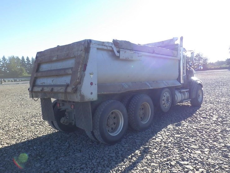 2009-international-5900i-17'-3-axle-dump-truck-image-4