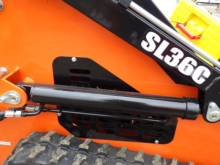 2025-sdlool-36c-skid-steer-tracked-loader-image-7