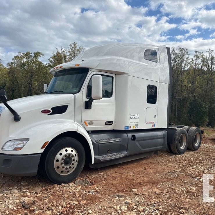 2020 PETERBILT 579