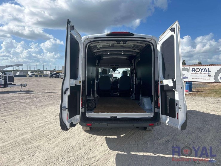 2018-ford-transit-image-27