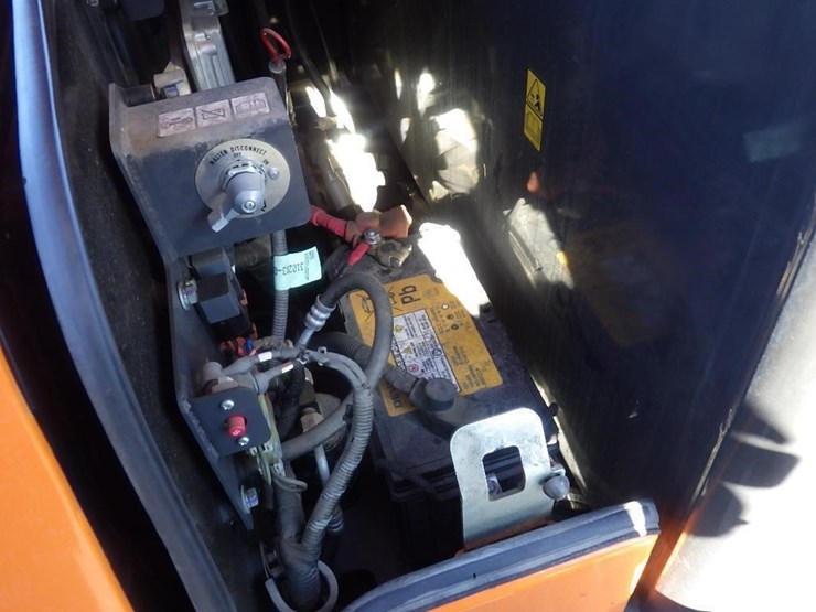 doosan-dx85r-3-image-16
