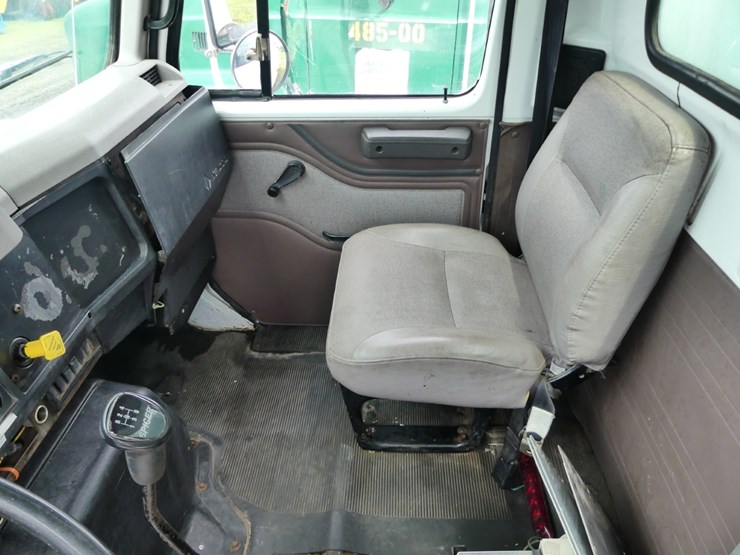 2000-international-4800-image-11