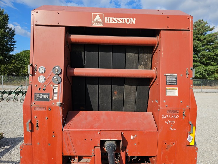 2000-hesston-846a-image-3