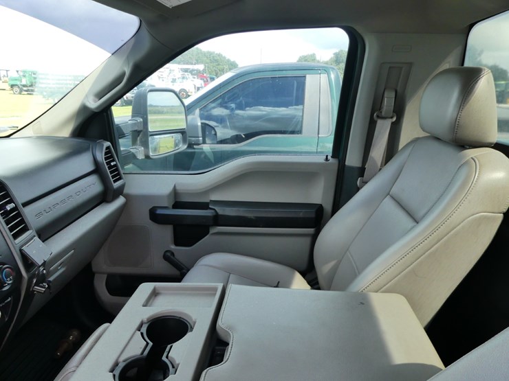 2019-ford-f250-xl-image-9