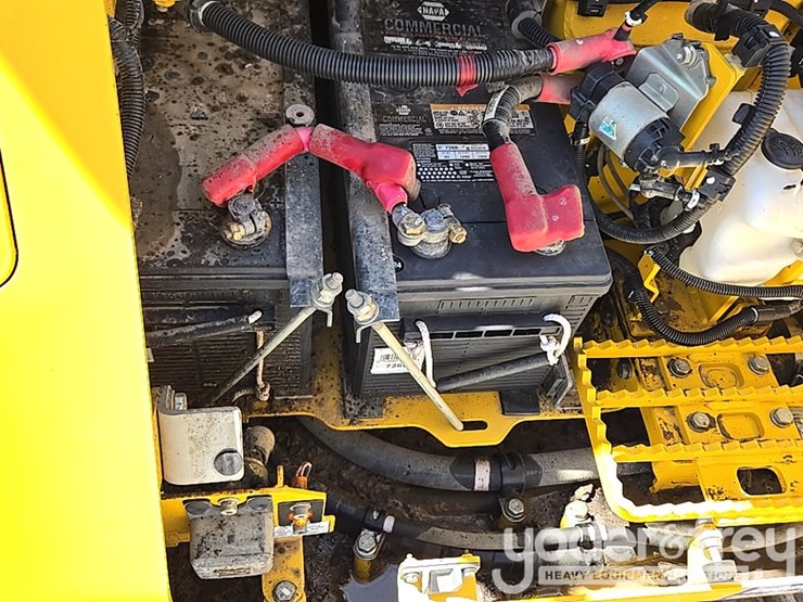 2022-komatsu-d71pxi-24-image-49