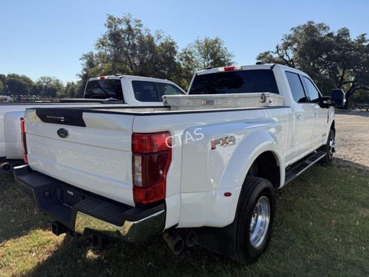 2021-ford-f350-image-9