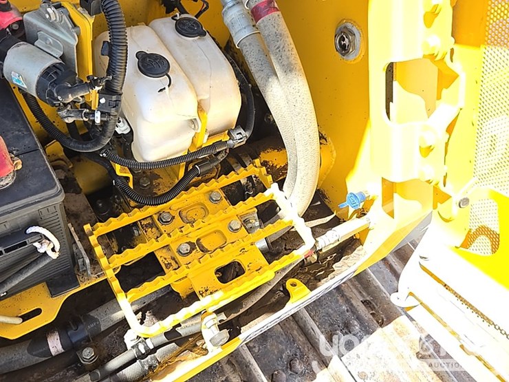 2022-komatsu-d71pxi-24-image-50