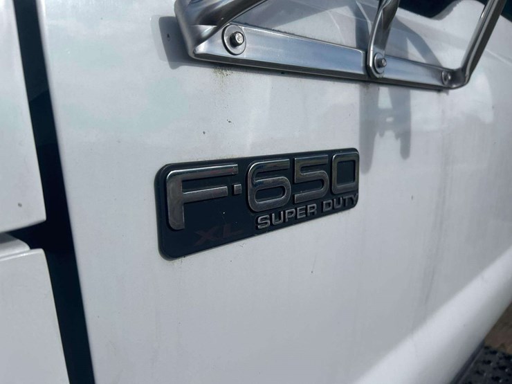 2006-ford-f650-image-9