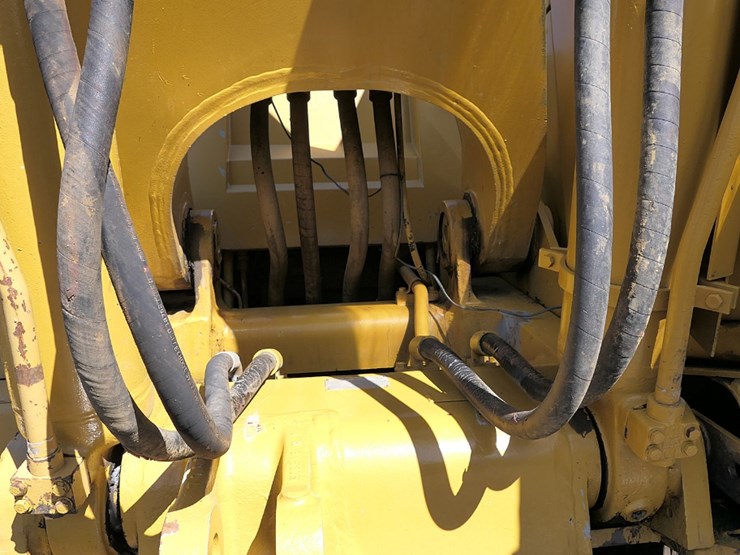 1987-caterpillar-235b-image-38
