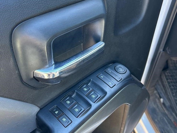 2019-chevrolet-silverado-3500hd-image-39