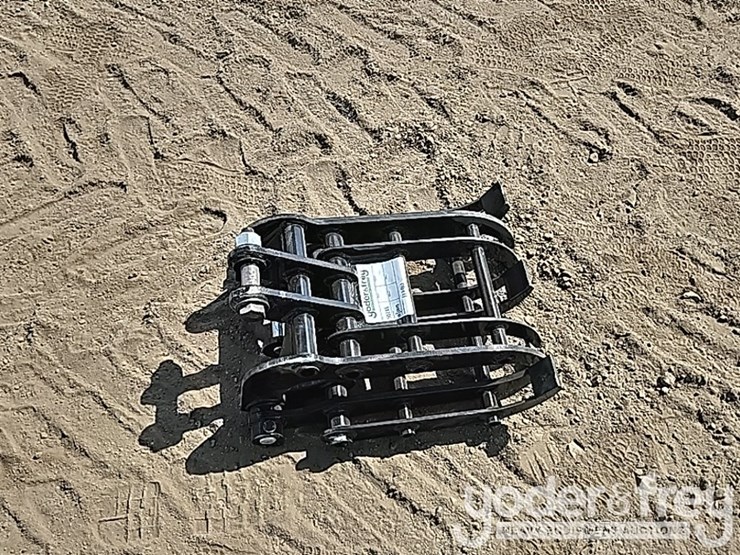 unused-ir-wood-grabber-to-suit-mini-excavator-image-6