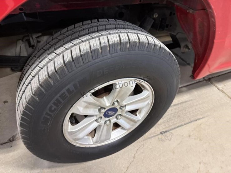 2017-ford-f150-image-9