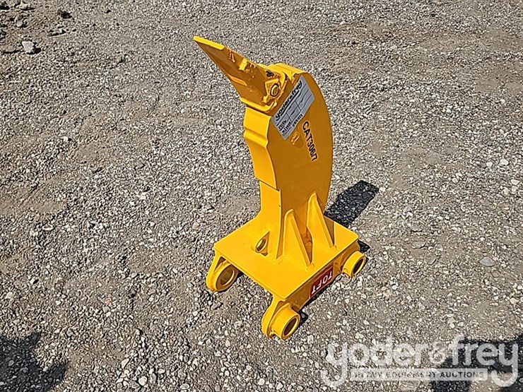 2025-caterpillar-305-image-1