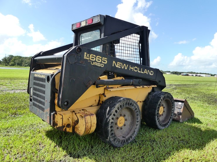new-holland-lx665-image-3