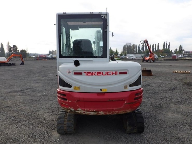 takeuchi-tb240-image-5