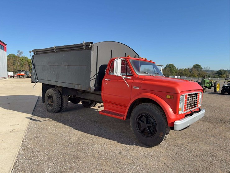 1969-gmc-k6500-grain-truck-image-2