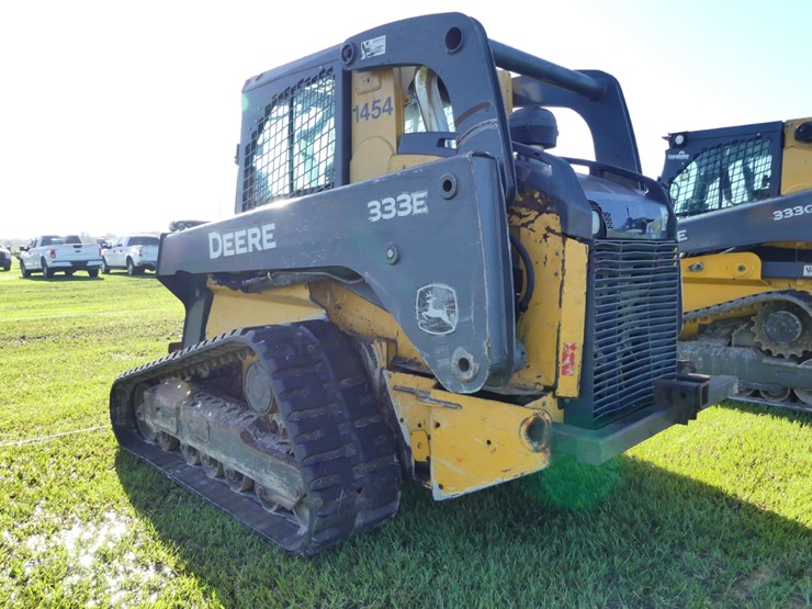 deere-333e-image-4