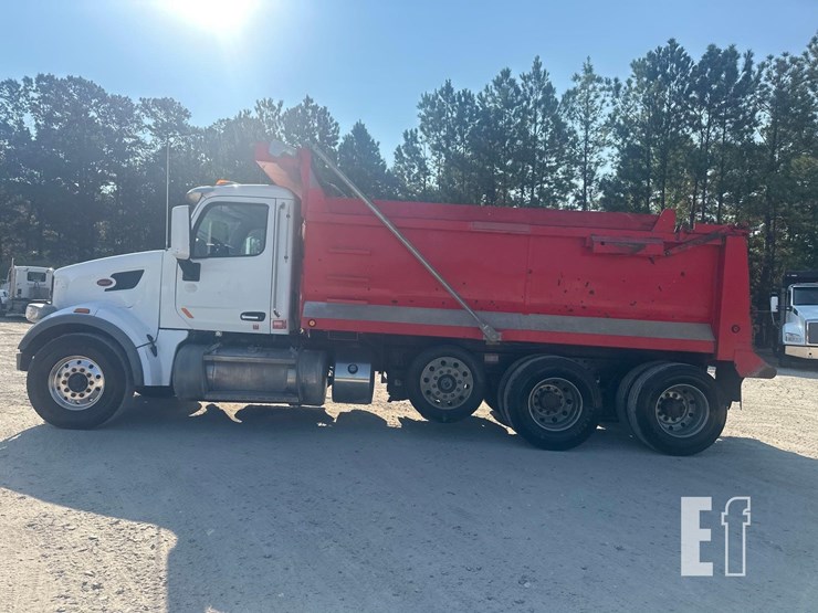 2019-peterbilt-567-image-8