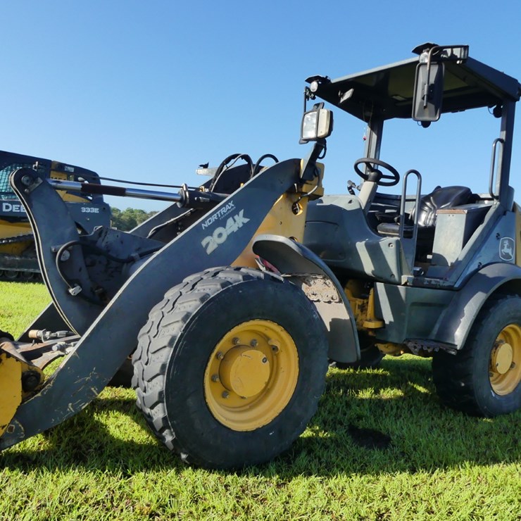 2015 DEERE 204K