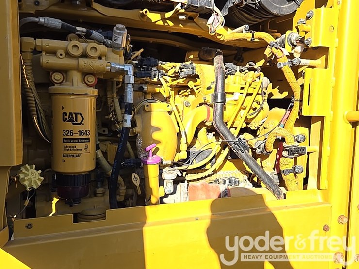 2016-caterpillar-140m3-image-54