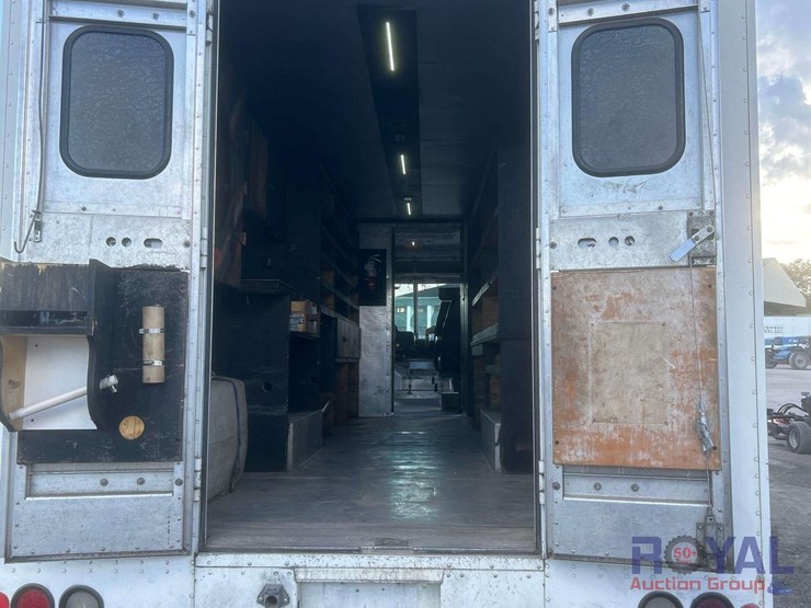 2017-freightliner-mt55-image-33