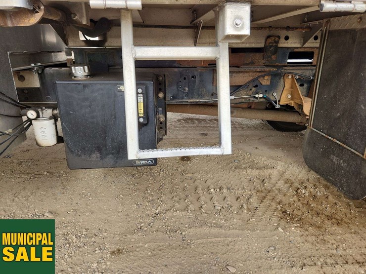 2012-ford-f550-image-37