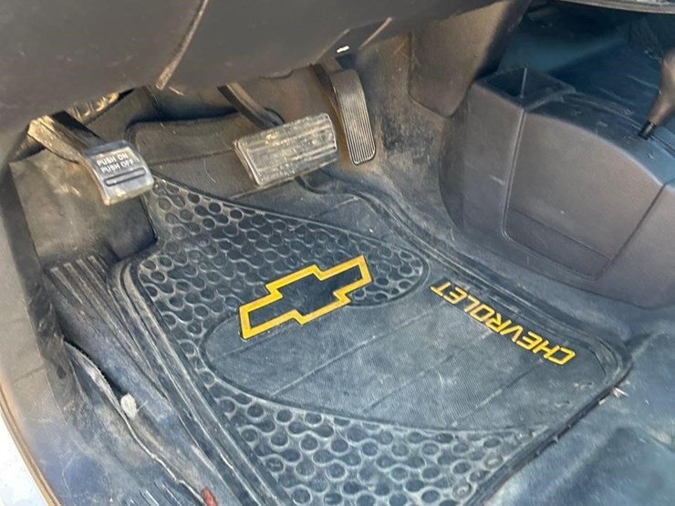 2019-chevrolet-silverado-3500hd-image-40