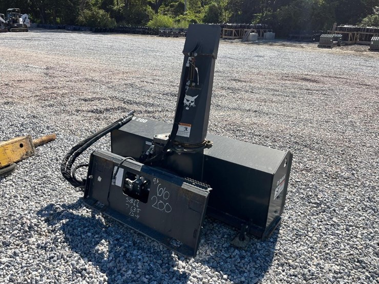 2019-bobcat-66"-sb200-snowblower-image-4