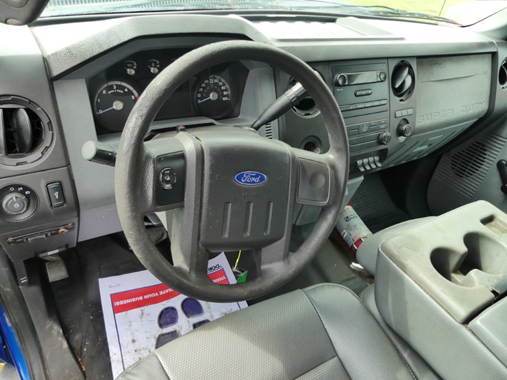 2016-ford-f450-xl-image-12