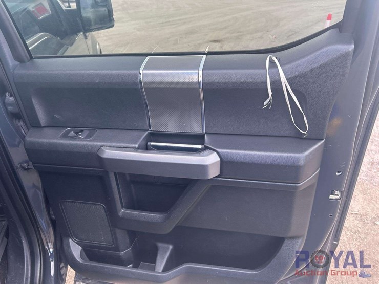 2016-ford-f150-image-24