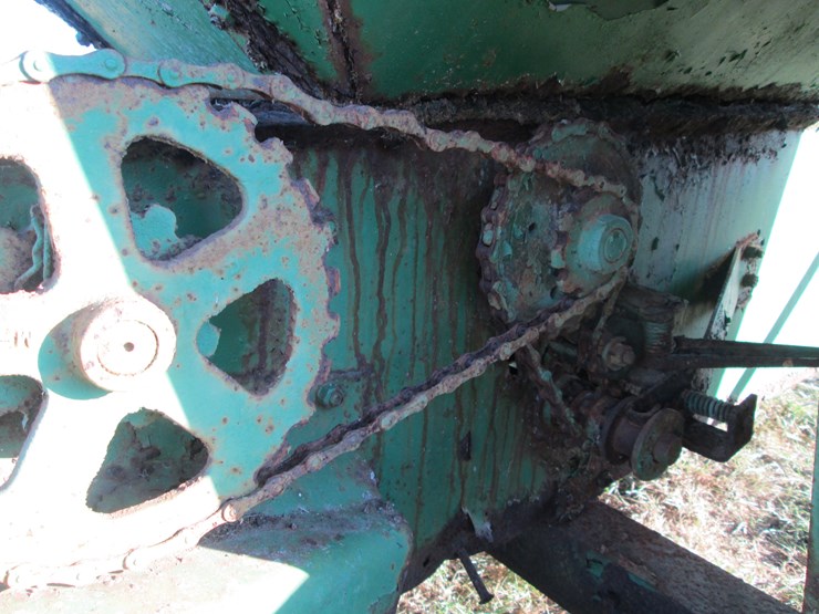 john-deere-301-image-10
