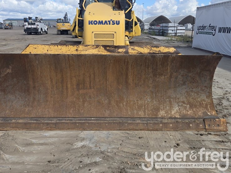 2018-komatsu-d61pxi-24-image-11