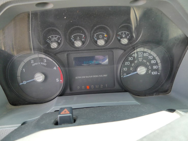 2014-ford-f550-xl-image-14