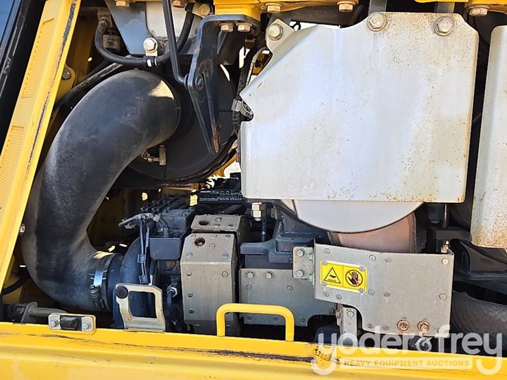 2019-komatsu-d65pxi-18-image-39