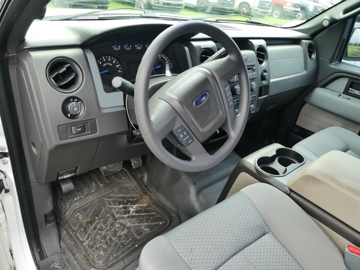 2014-ford-f150-xl-image-12