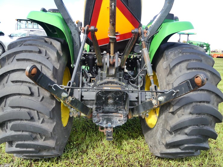 john-deere-3025e-image-5