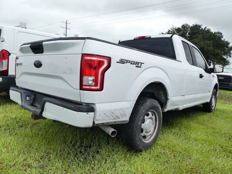2015-ford-f150-xl-image-3