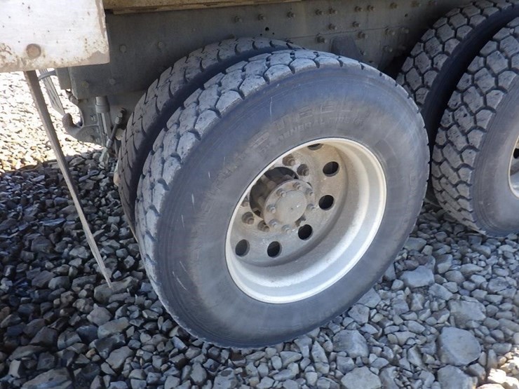 2009-international-5900i-17'-3-axle-dump-truck-image-47