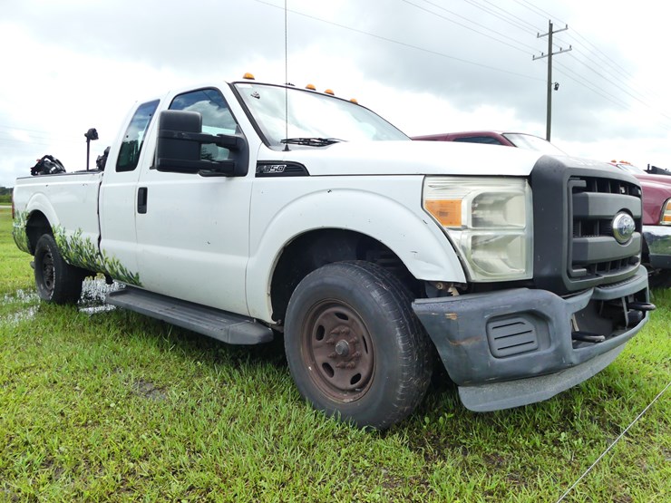 2011-ford-f350-xl-image-2