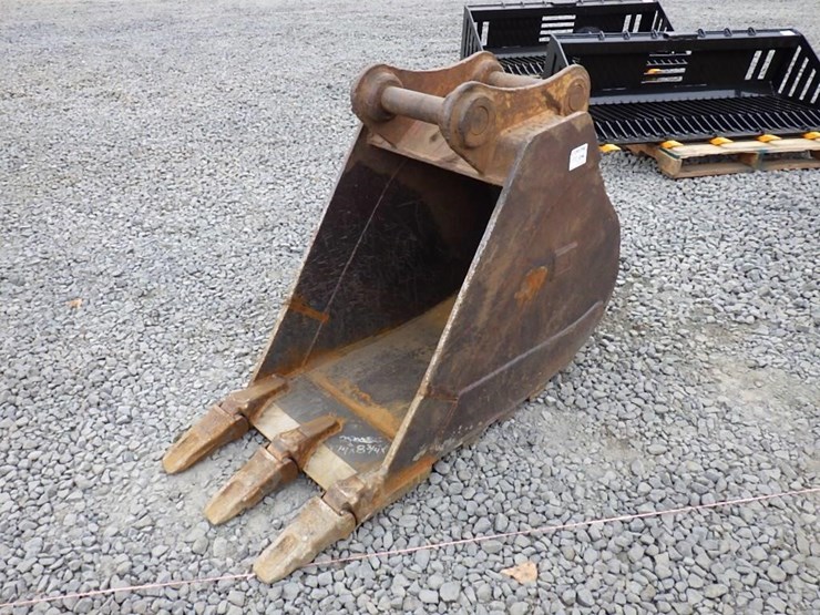caterpillar-24-image-5