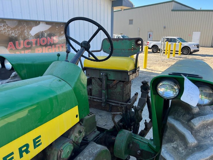 john-deere-530-image-19