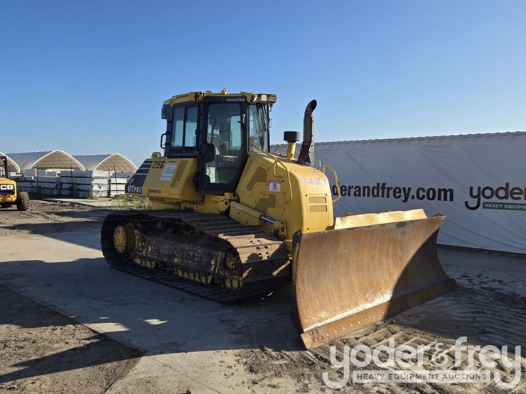 2020-komatsu-d61pxi-24-image-7