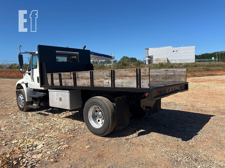 2015-international-durastar-4400-image-4