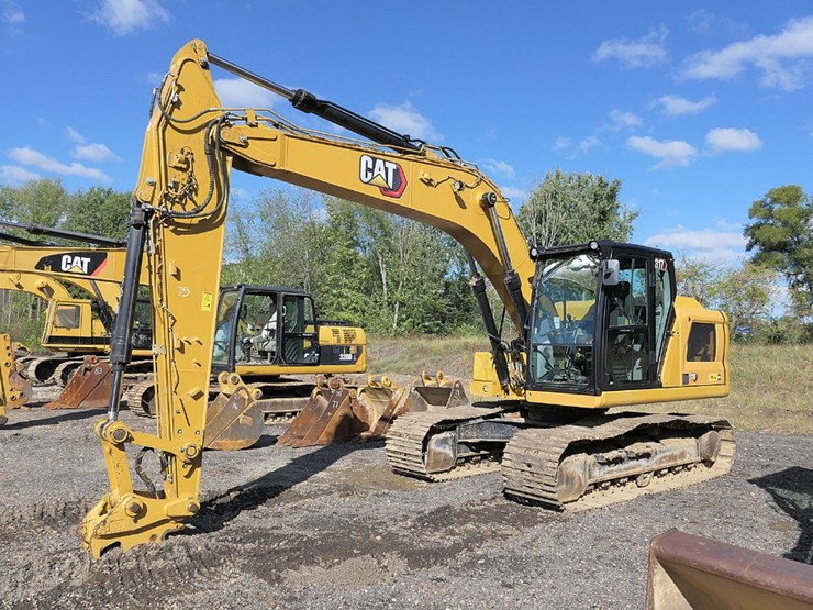 caterpillar-317-image-1