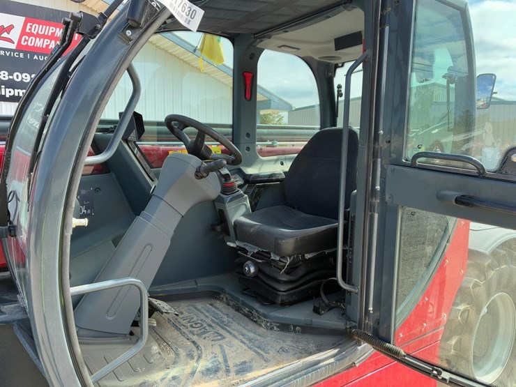 2022-magni-th5.15-telehandler-image-19