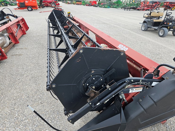 2005-case-ih-1020-image-2