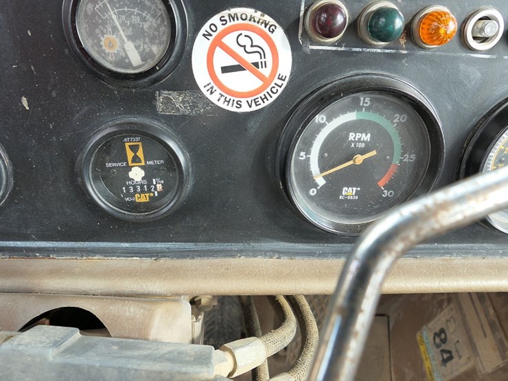 1994-caterpillar-d400d-image-35