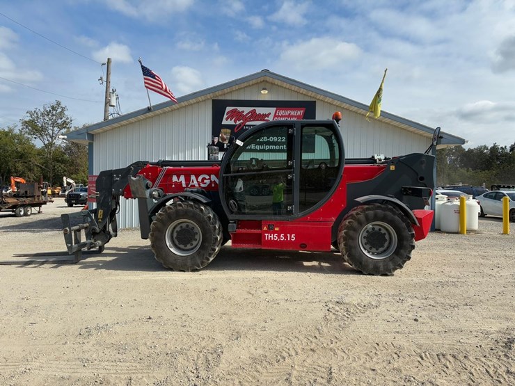 2022-magni-th5.15-telehandler-image-1