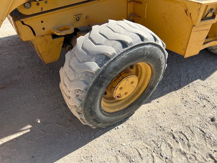 deere-310g-image-12