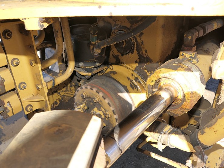 1992-caterpillar-it28b-image-15